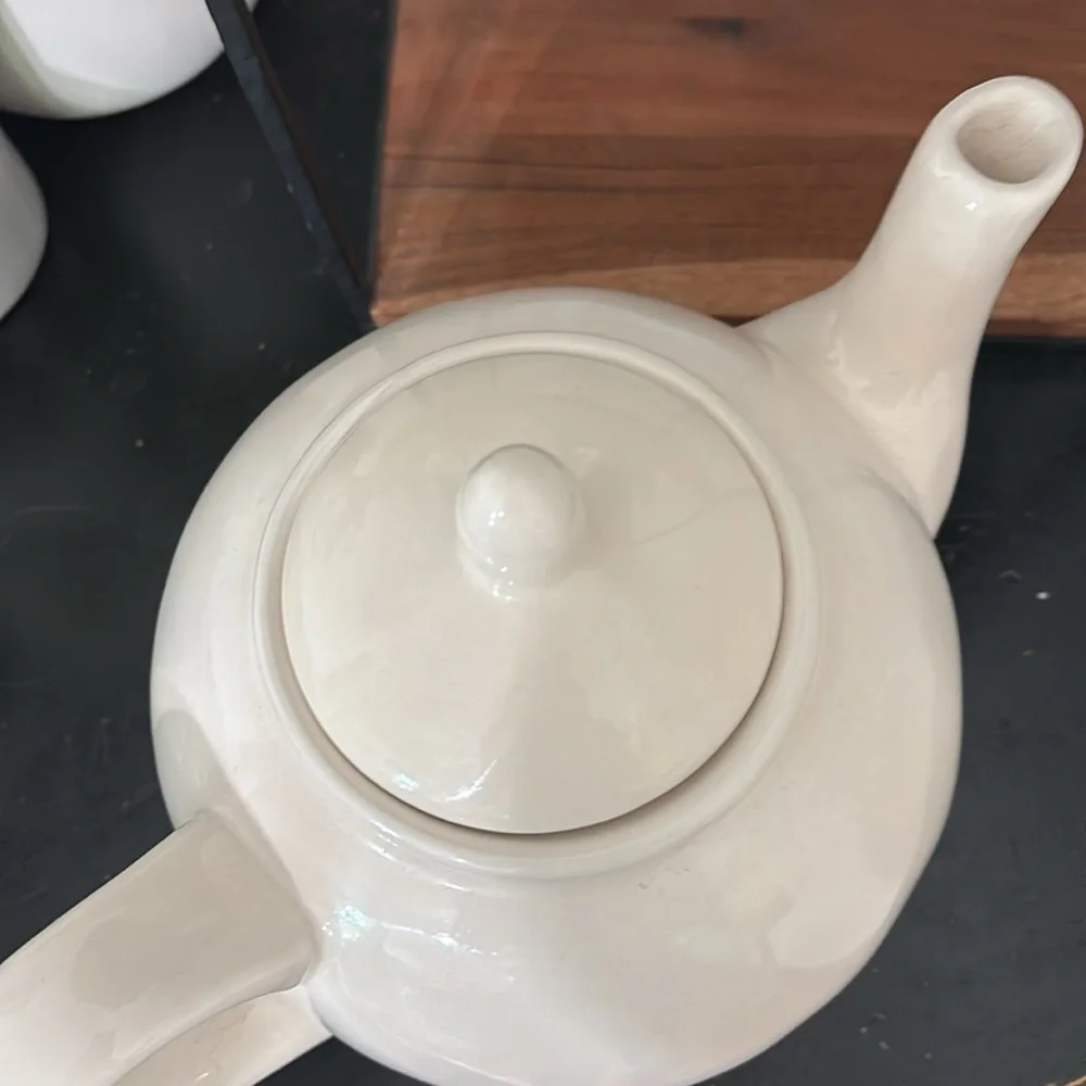 NWT Rae Dunn White 'Steep' Teapot